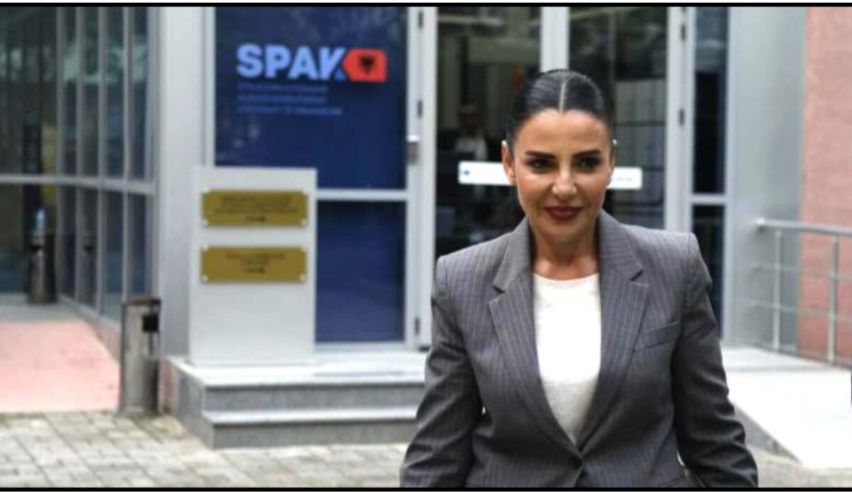 Rus porno Voyaga etgan xotini tukli qinni yalashga majbur